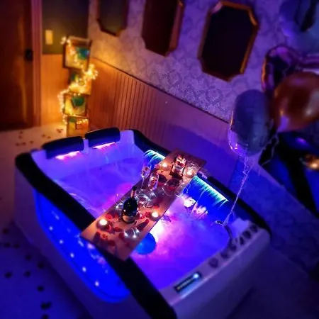 Royal Room Jacuzzi Haut De Gamme Centre Ville Mulhouse Exterior photo